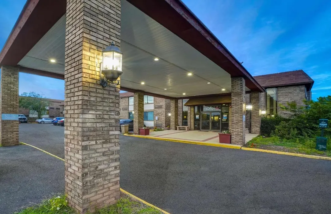 Travelodge By Wyndham Vernon Ct-1