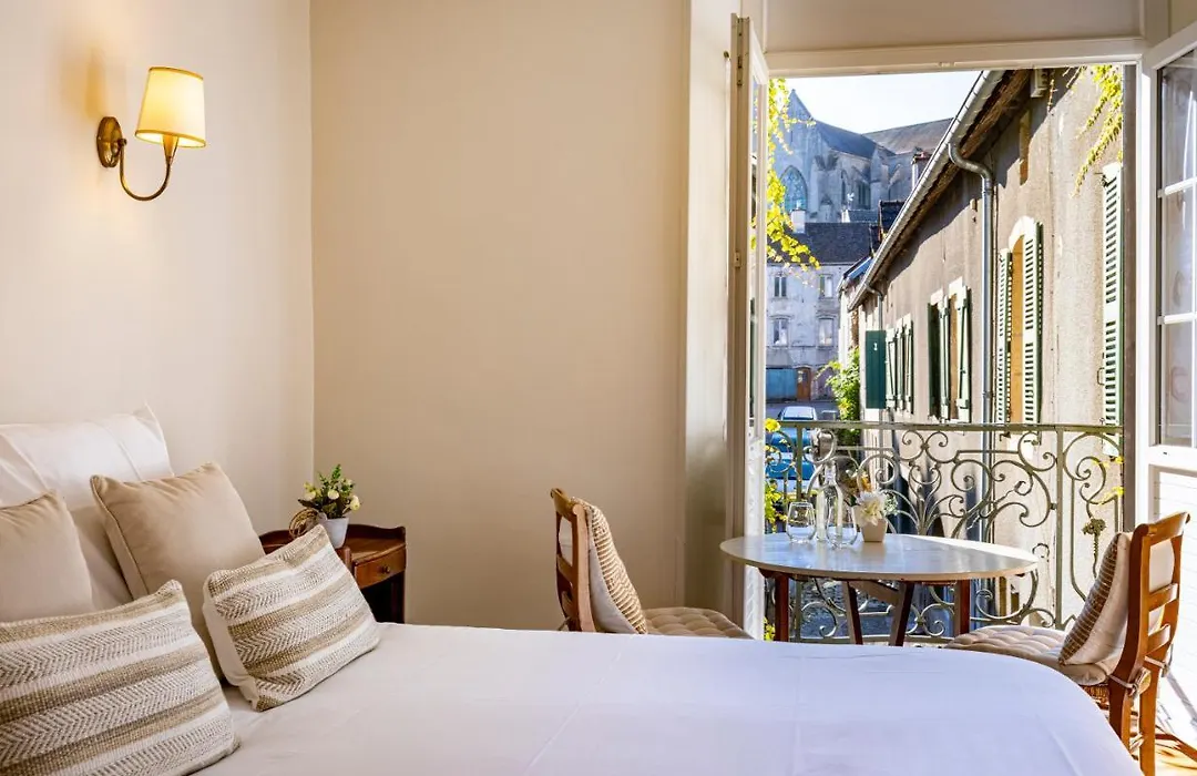 Relais de la Source-1