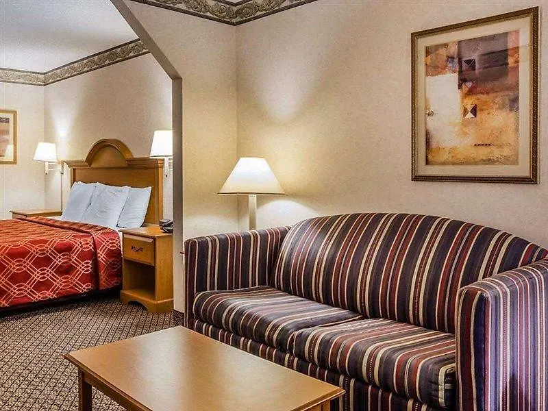 Econo Lodge Villa Rica-1