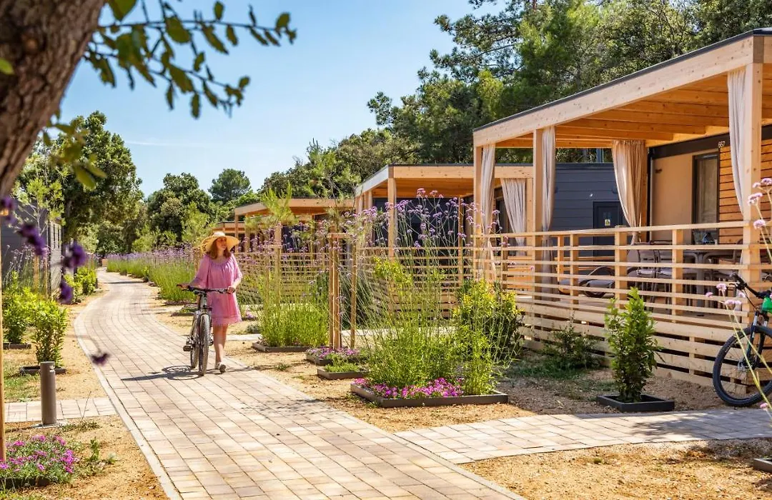 Mobile Homes Lopari-1