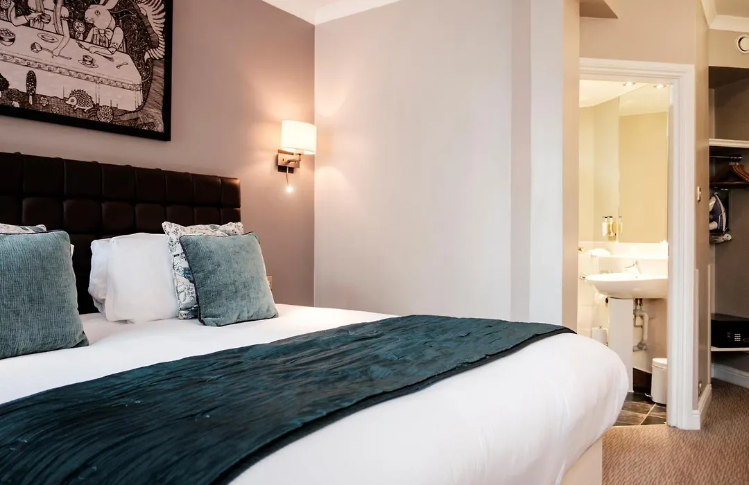 The Mad Hatter Hotel-1