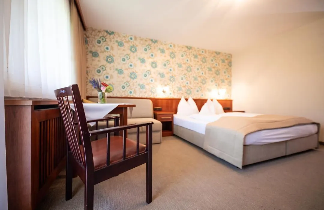 Pension Die Herberge Bad Loipersdorf-1