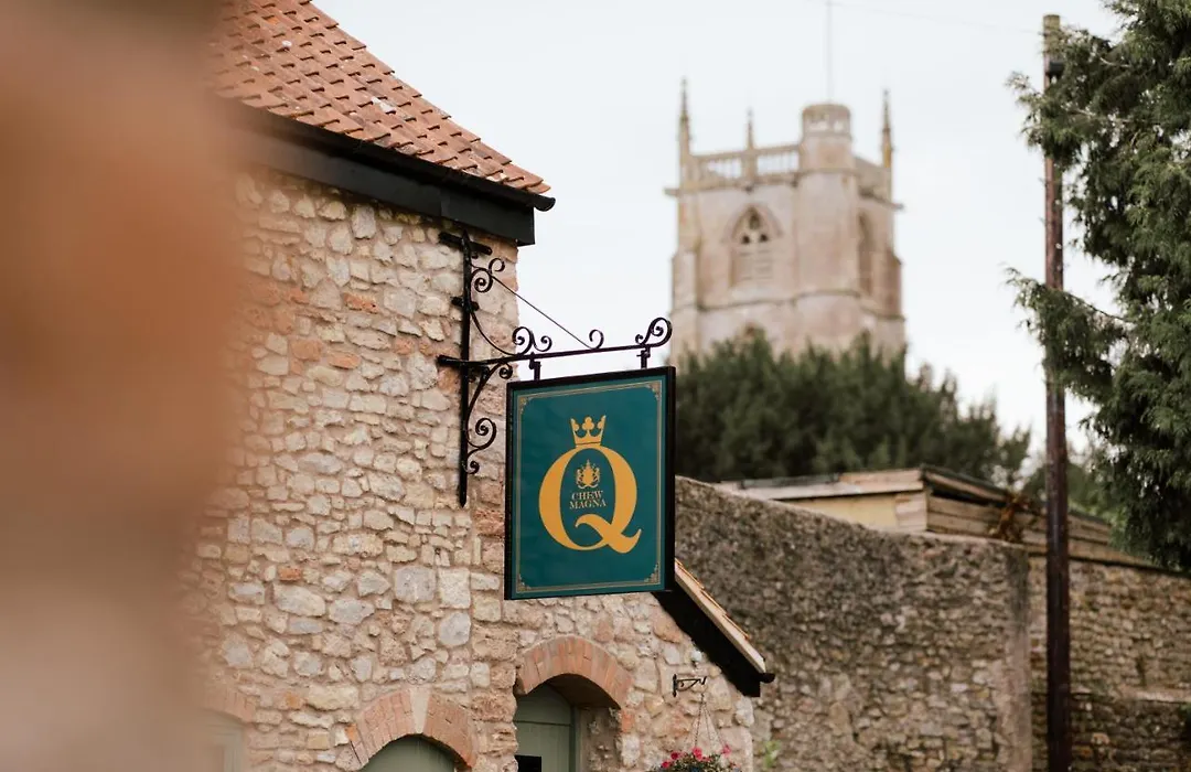 The Queens Chew Magna-1