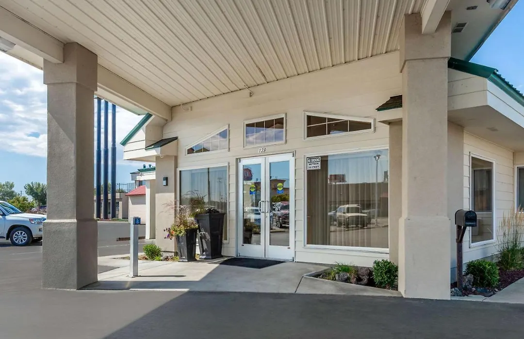 Rodeway Inn & Suites Ontario-1