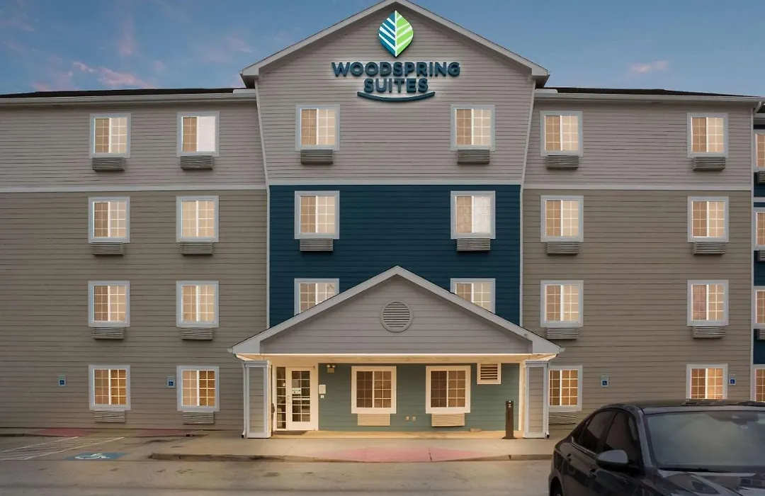 Woodspring Suites Conroe-1