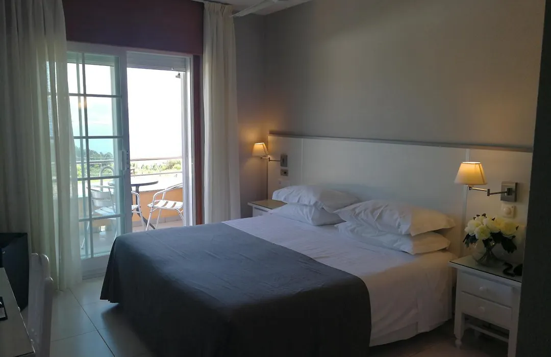 Hotel Ancora SANXENXO-1