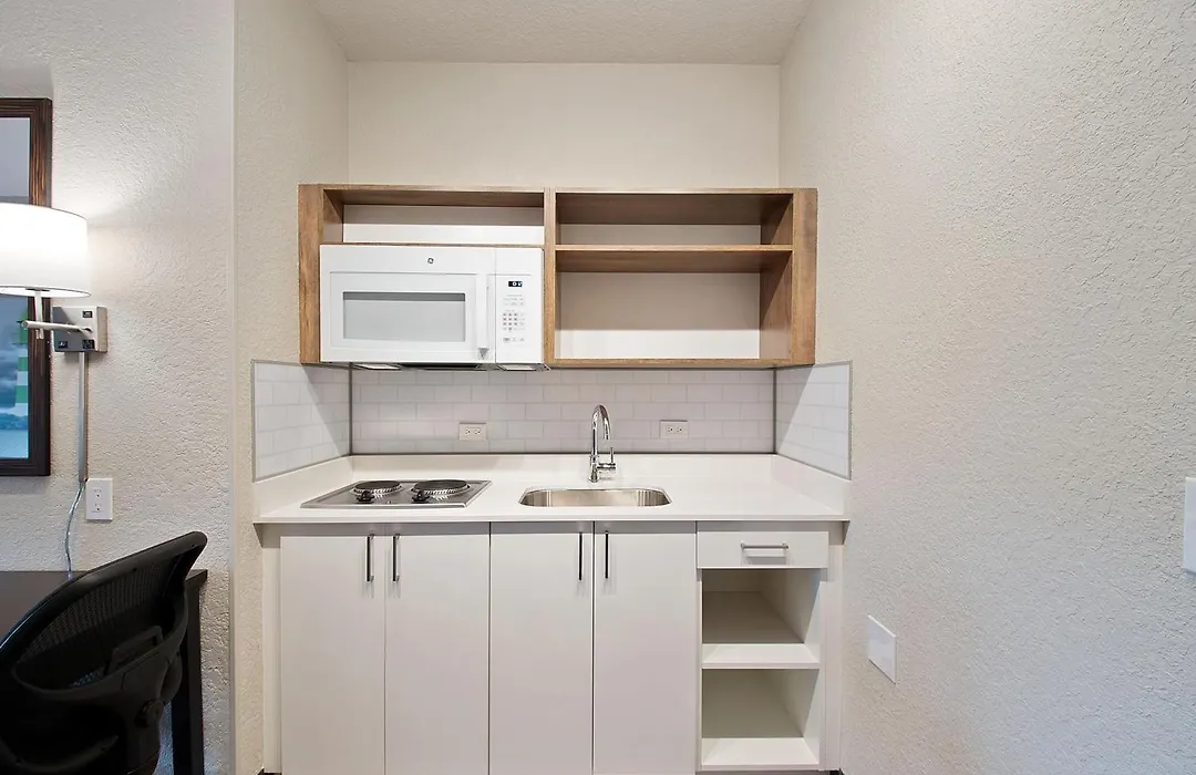 Extended Stay America Premier Suites - Miami - Airport - Doral - 25Th Street-1