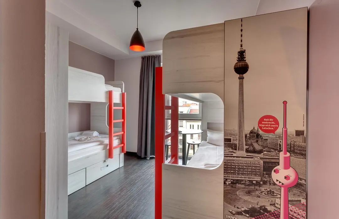 MEININGER Hotel Berlin Alexanderplatz-1