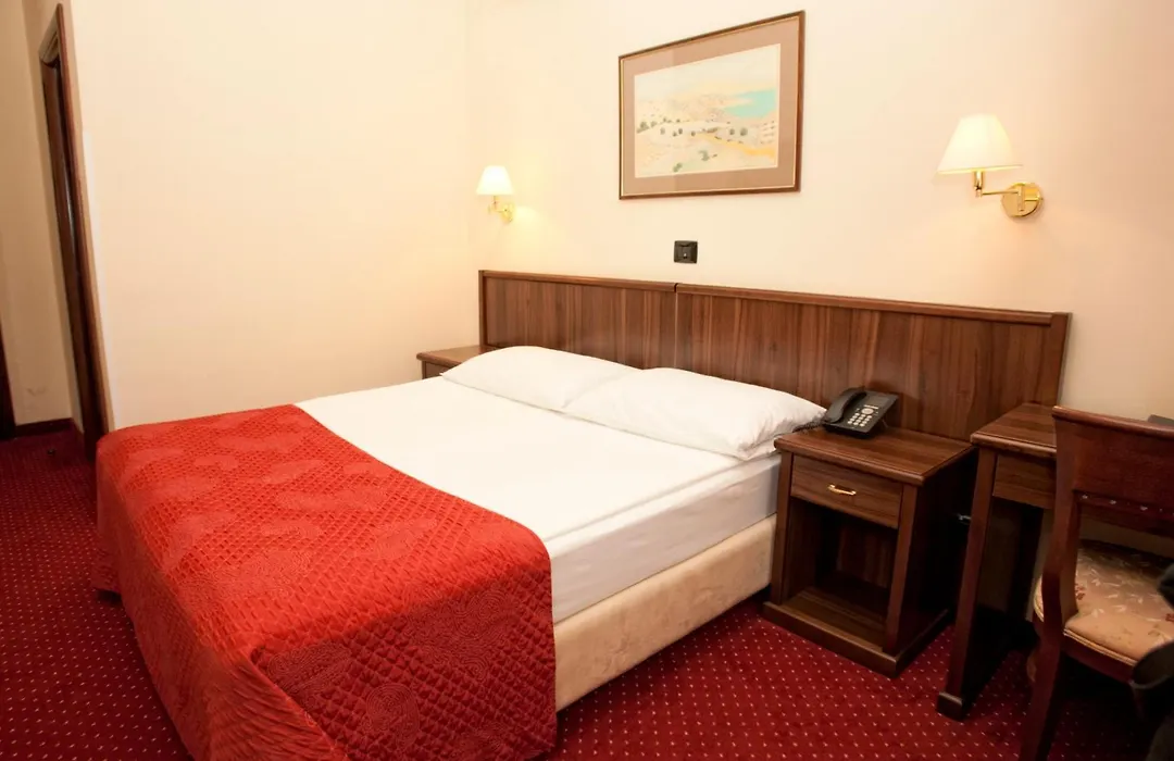 Hotel Continental-1