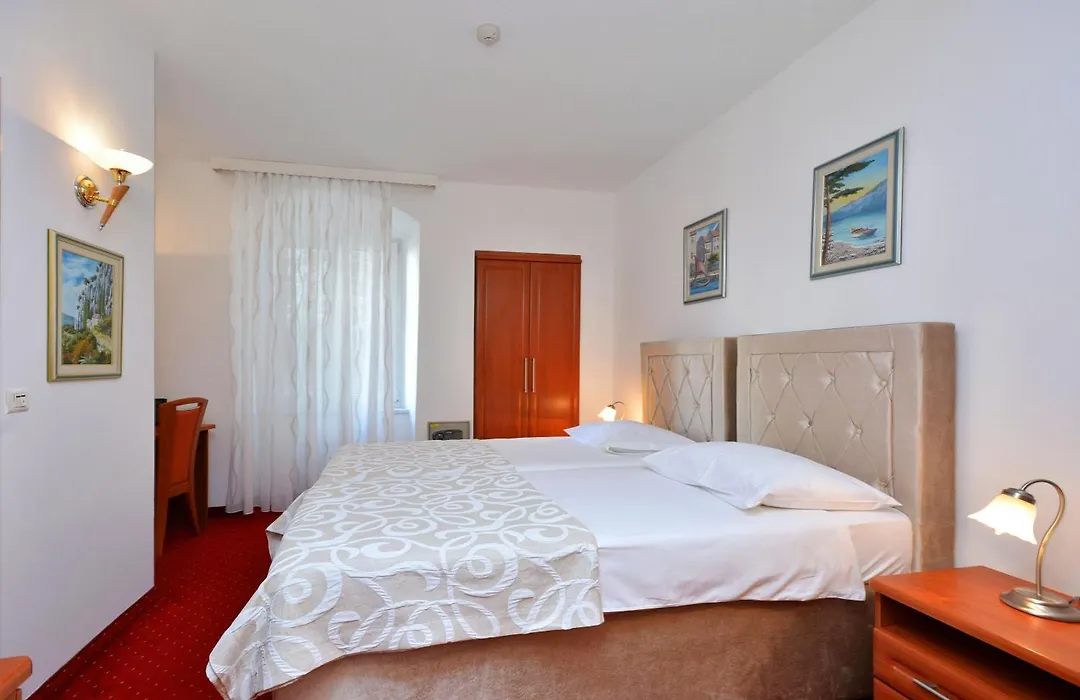 Hotel Adriana-1
