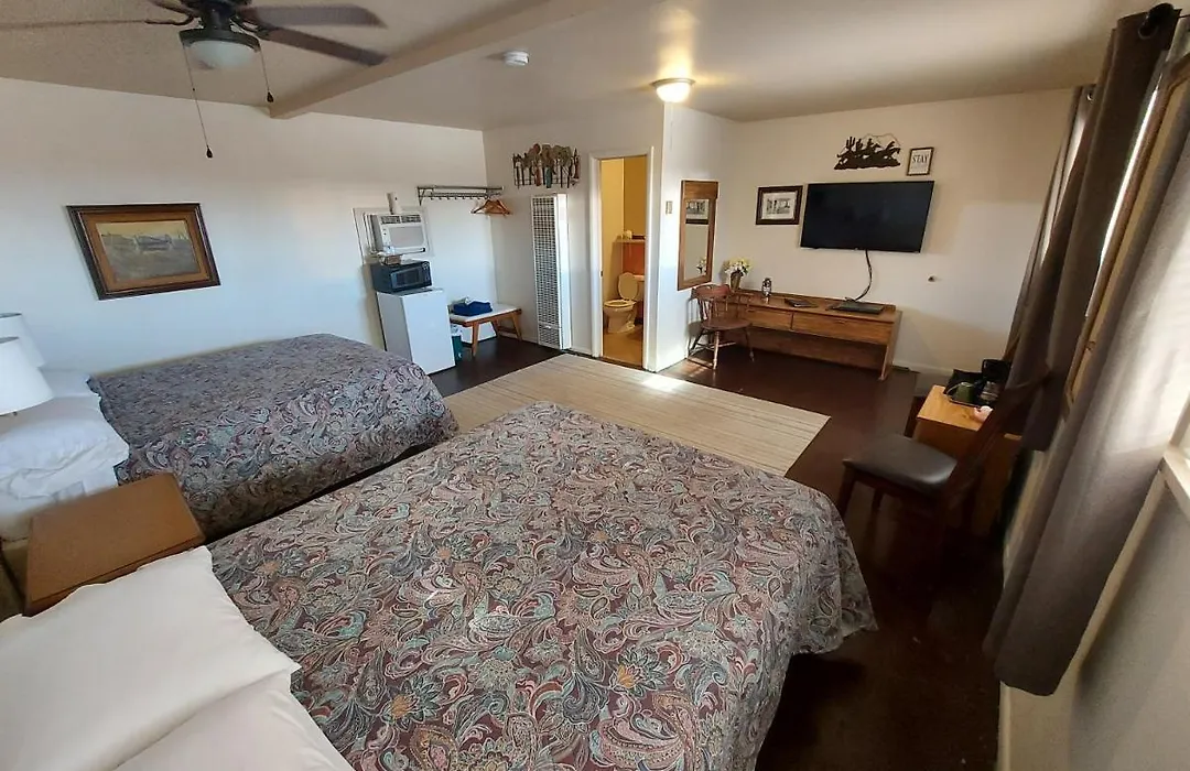 Cactus Inn-1