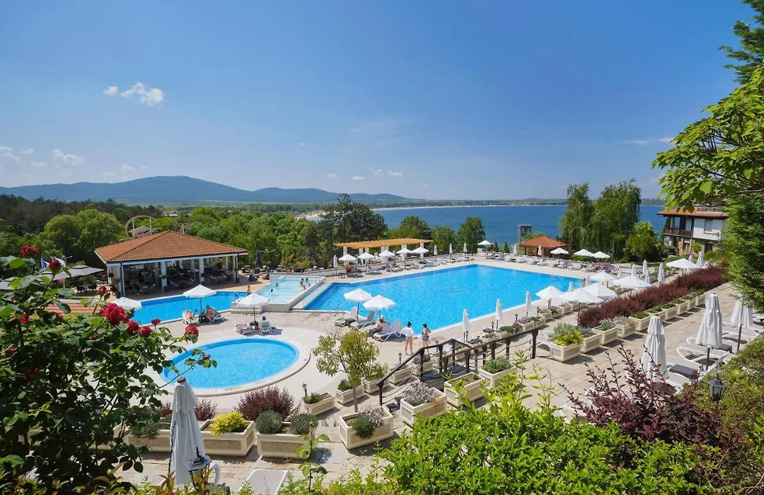 Santa Marina Holiday Village-1