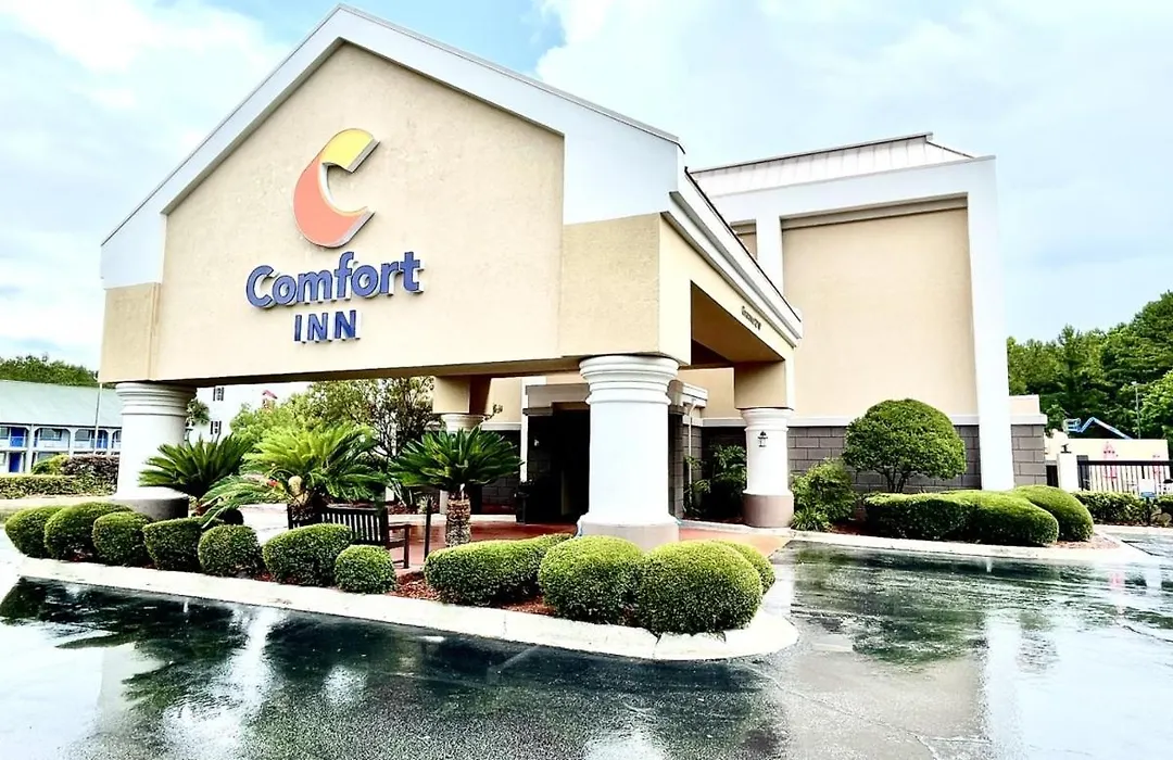 Comfort Inn Darien - North Brunswick-1