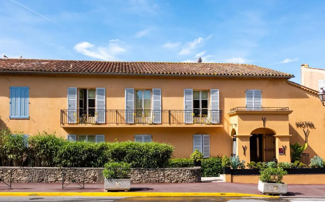 Hotel Le Y-1