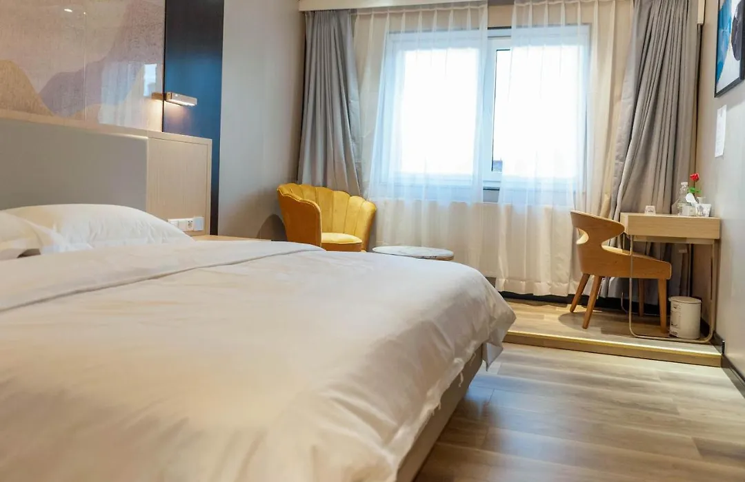 Mr.Liao Hotel-1