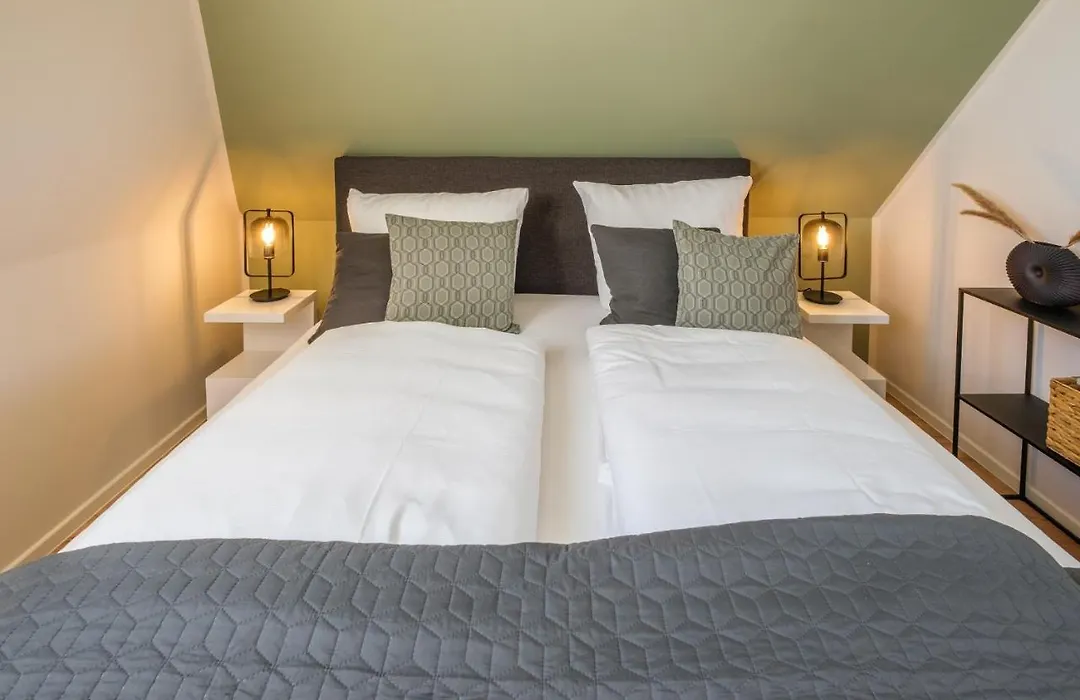 Stadthotel Jever-1