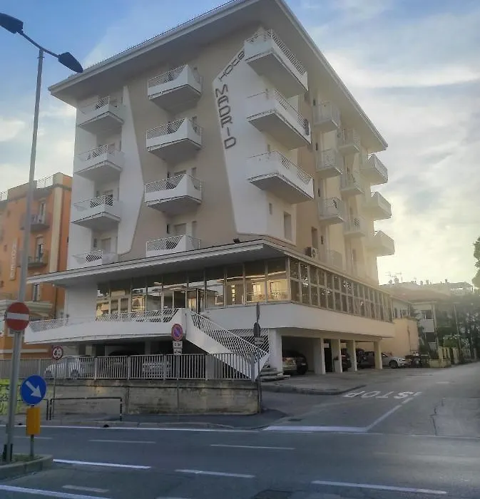 Hotel Madrid-1