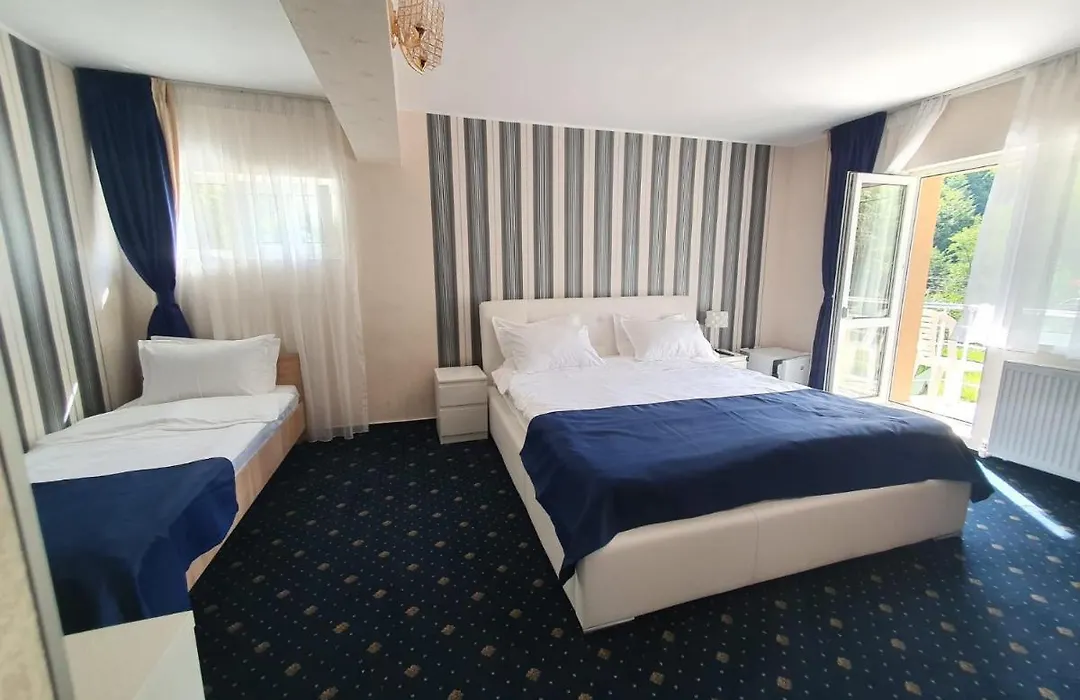 Hotel Green Palace-1