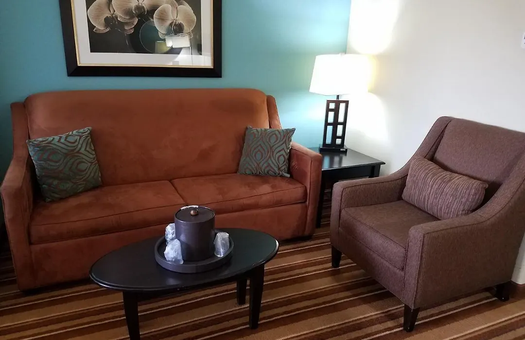 Comfort Suites Topeka Northwest-1