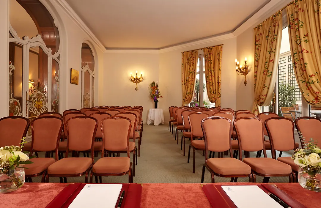 Hôtel Regina Louvre-1