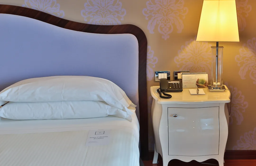 UNAHOTELS Expo Fiera Milano-1