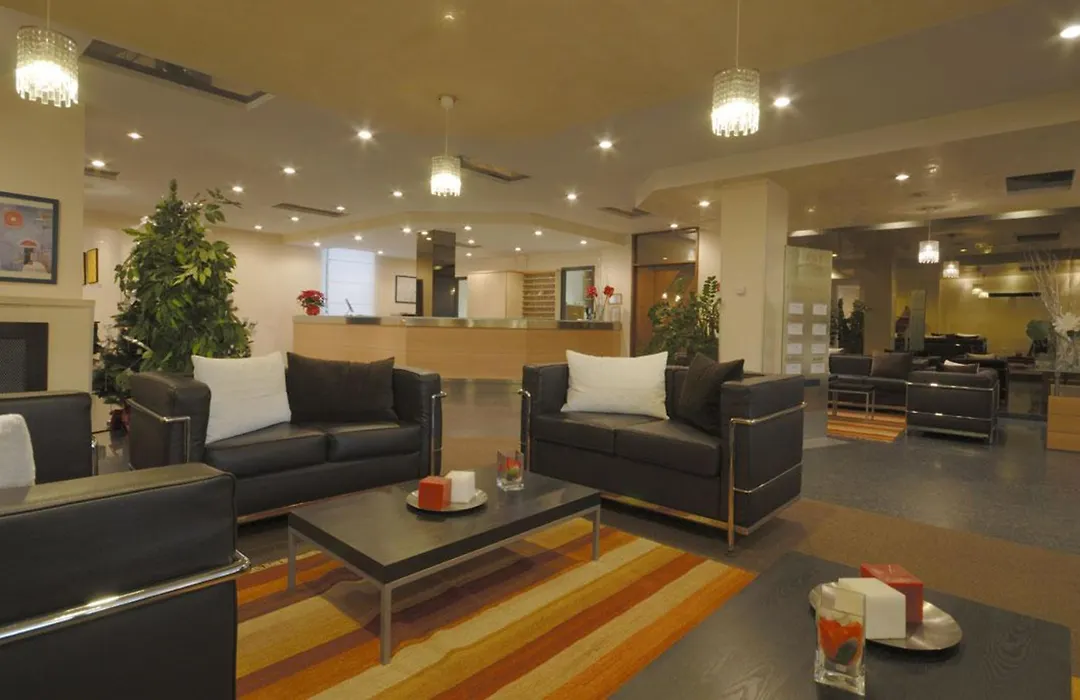 B&B HOTEL Calenzano First-1