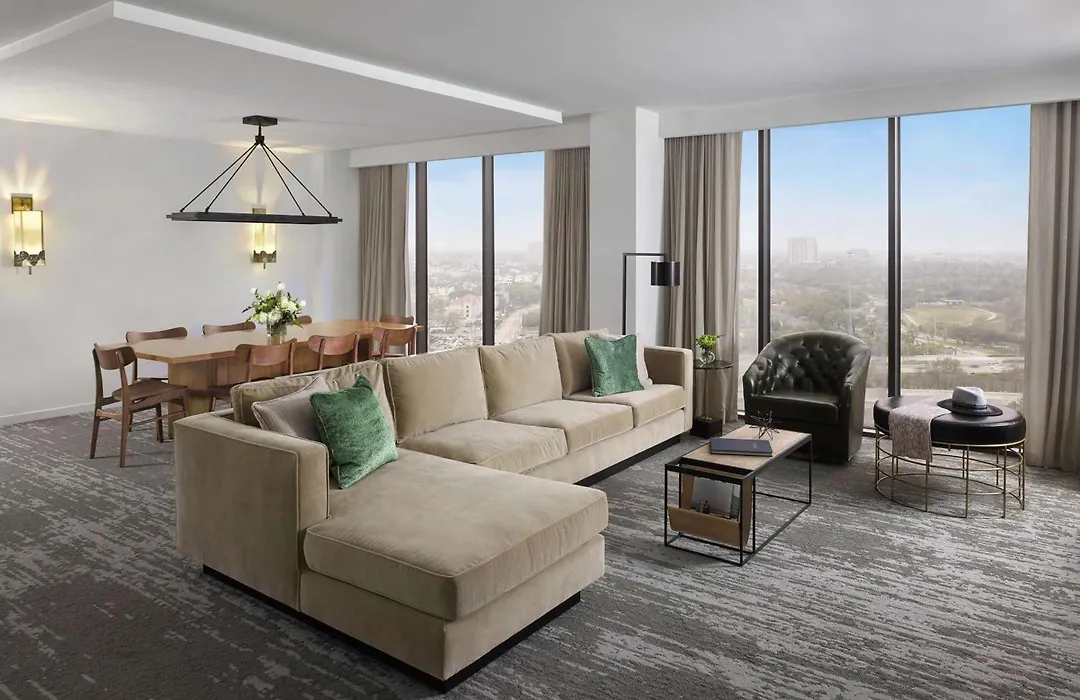 C. Baldwin, Curio Collection By Hilton-1