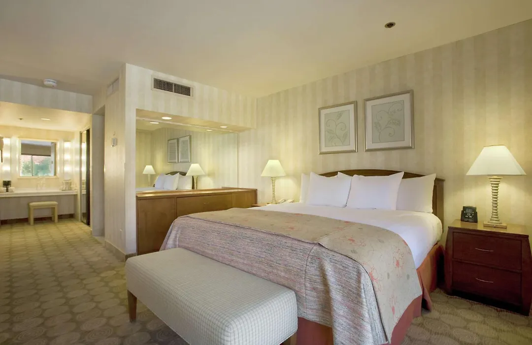 Hilton Palm Springs-1