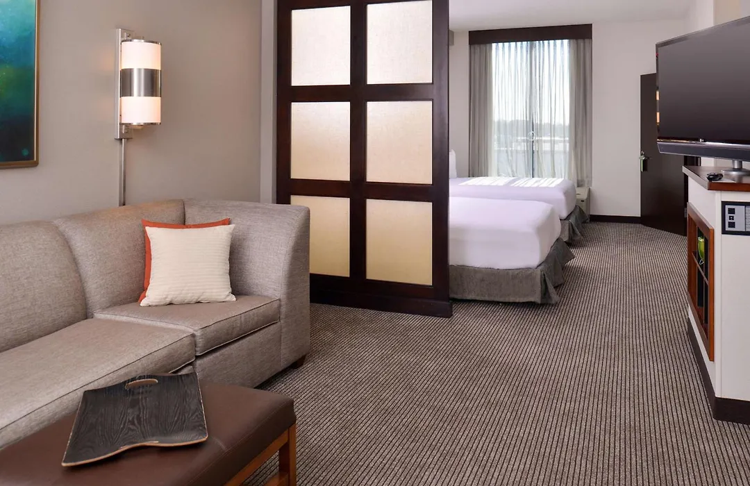Hyatt Place Garden City-1