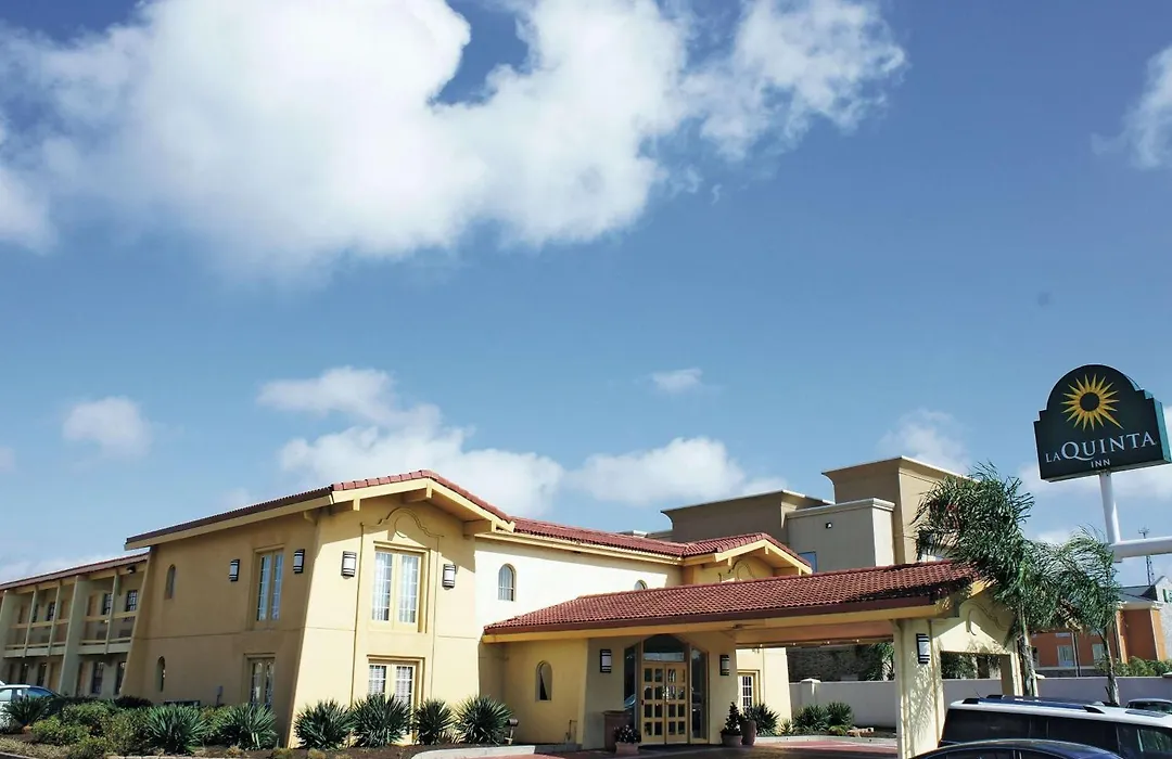 La Quinta Inn By Wyndham Clute Lake Jackson-1