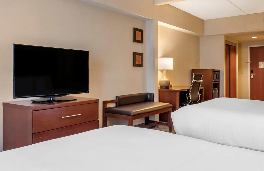 Comfort Suites Downtown Carlisle-1