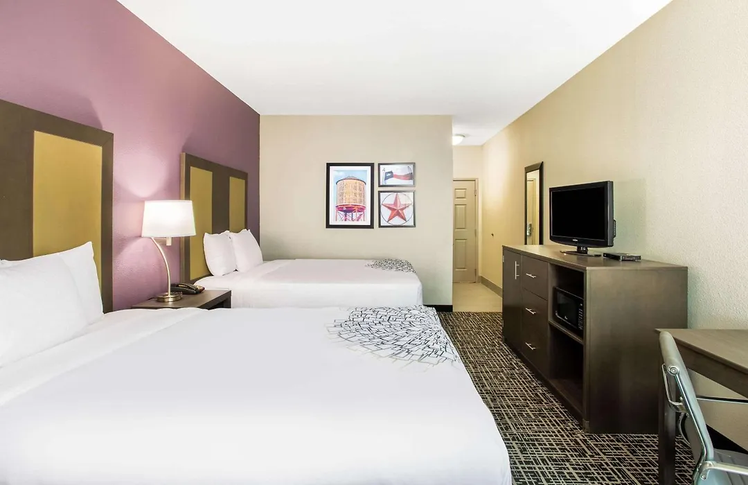 La Quinta By Wyndham Hillsboro-1