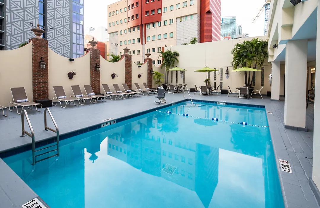 Holiday Inn Hotel Port Of Miami-Downtown By Ihg-1