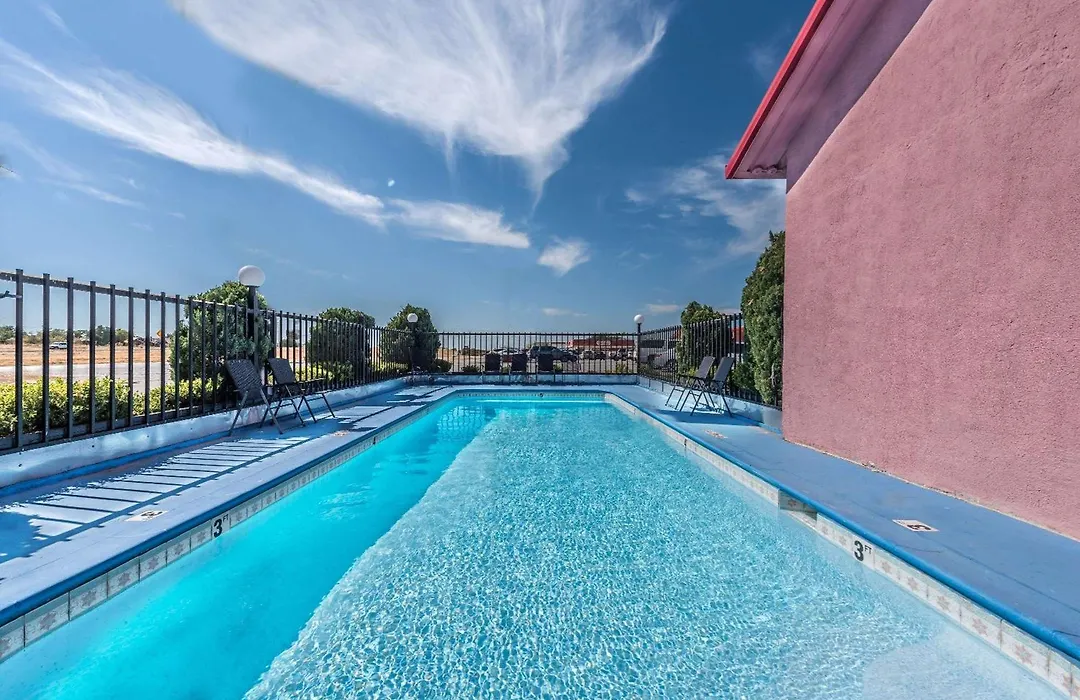 Super 8 By Wyndham Eastland-1