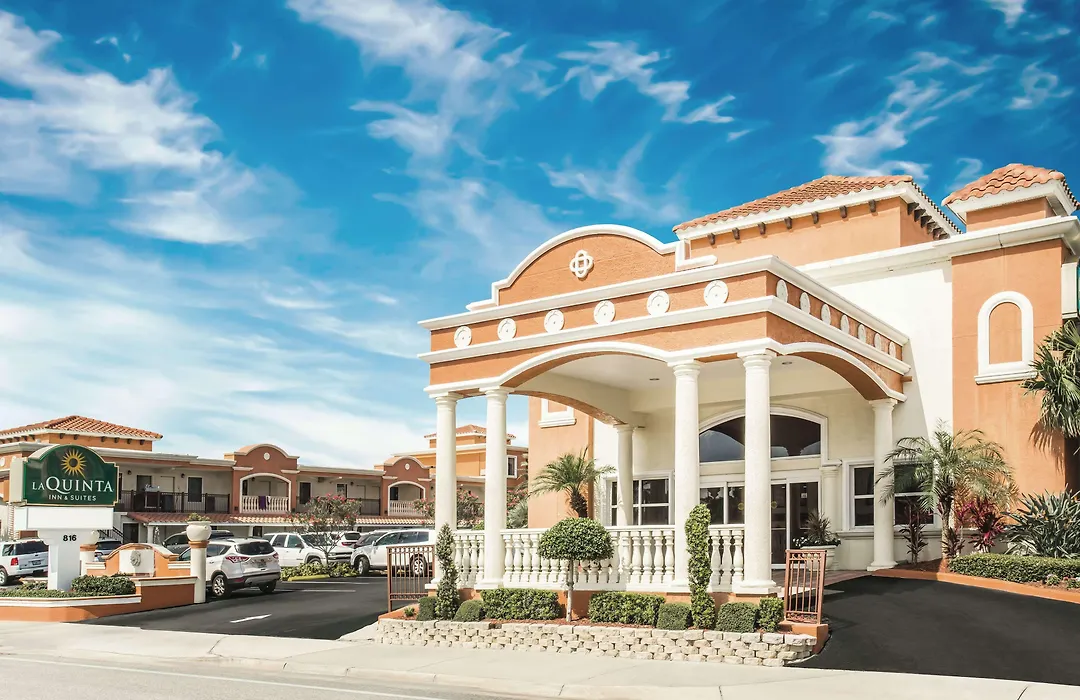La Quinta By Wyndham Oceanfront Daytona Beach-1
