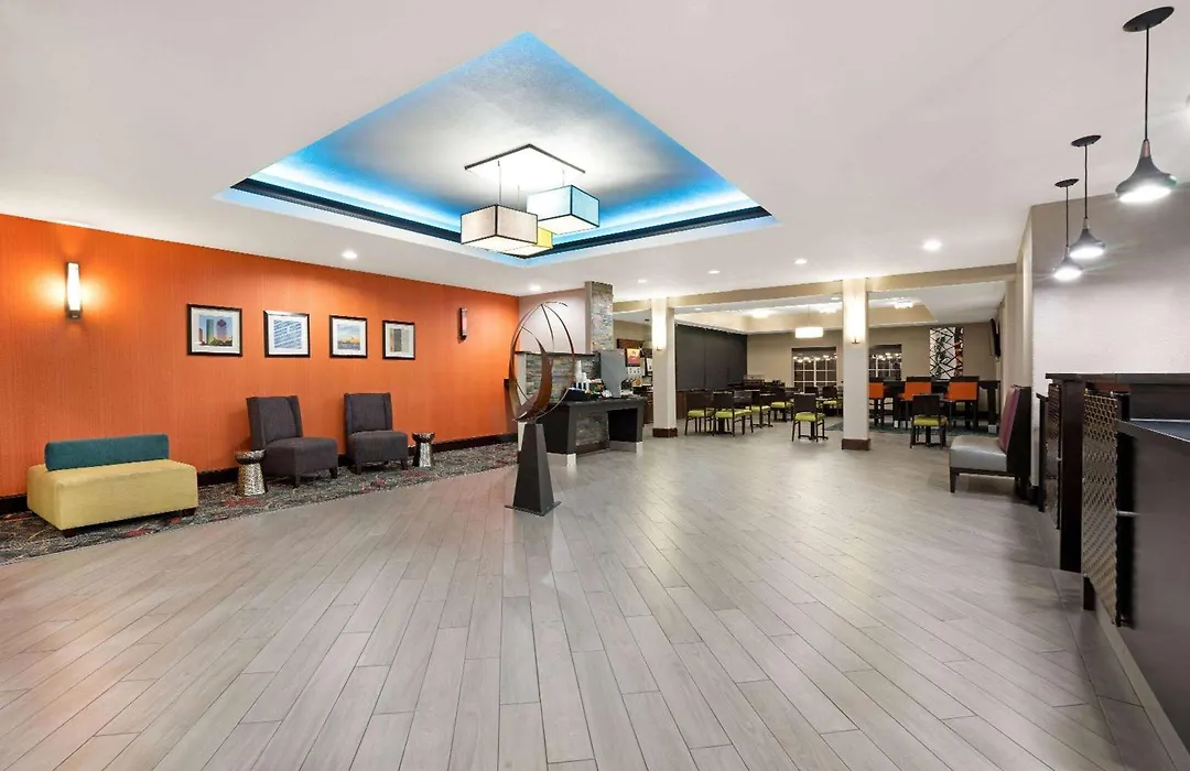 La Quinta By Wyndham Houston Iah Bush Intl Airport E-1