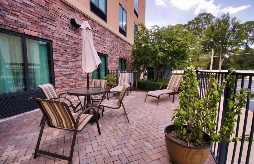 Hampton Inn & Suites Jacksonville Beach Boulevard/Mayo Clinic-1