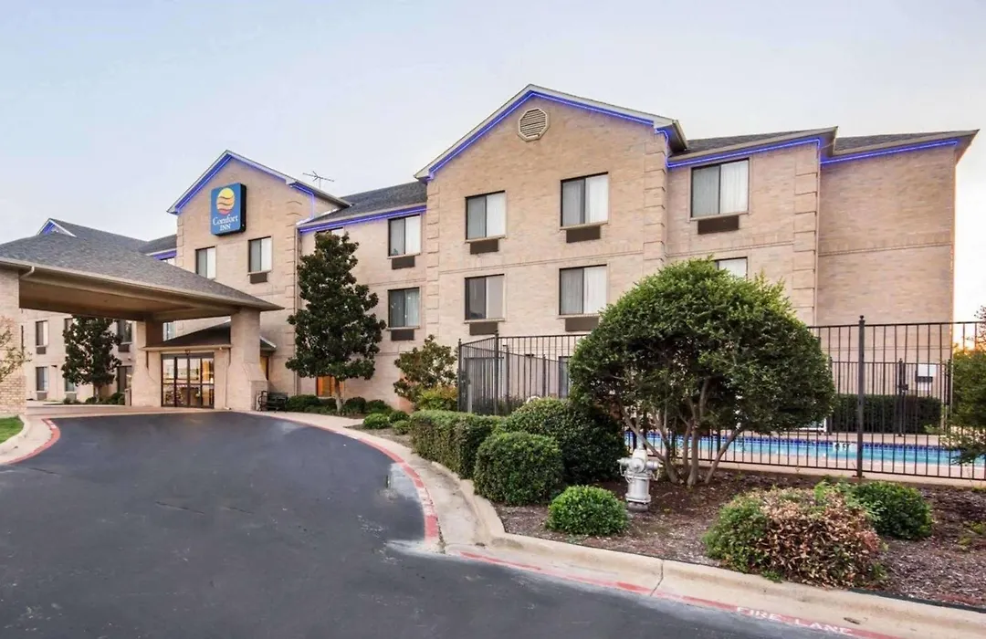 Comfort Inn & Suites Mansfield-1