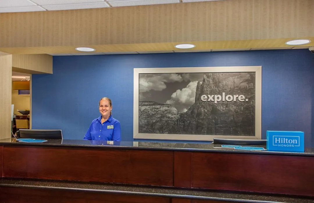 Hampton Inn Fishkill-1