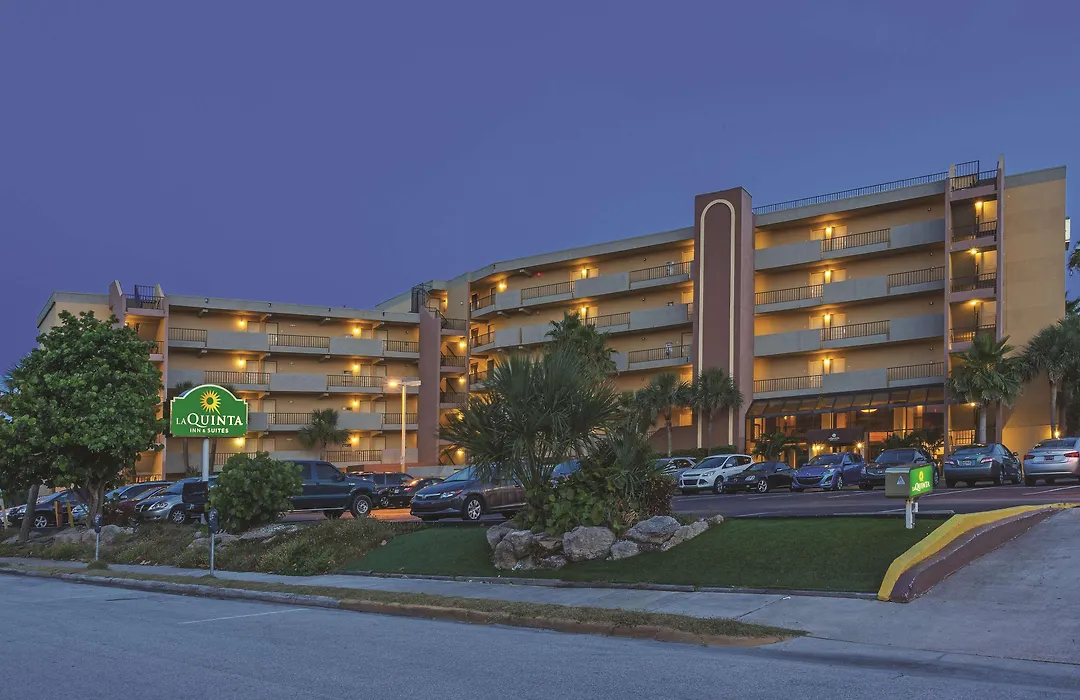 La Quinta By Wyndham Cocoa Beach Oceanfront-1