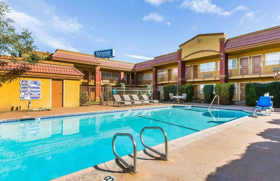 Rodeway Inn & Suites Corona-1