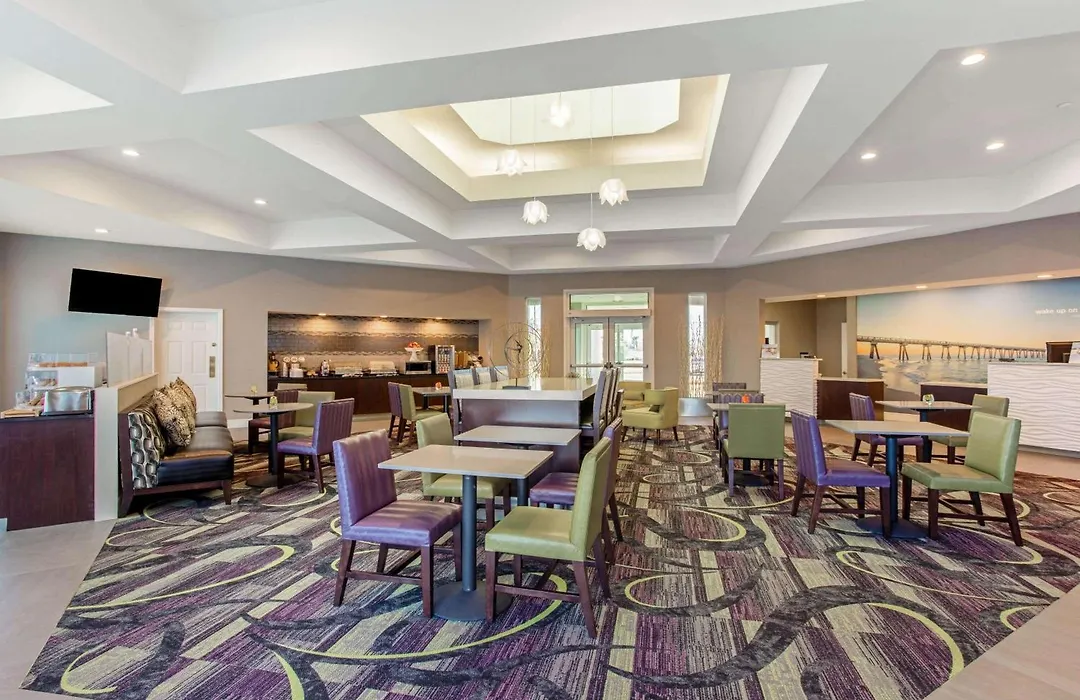 La Quinta Inn & Suites By Wyndham Panama City-1