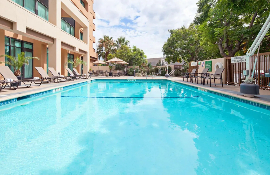 Hampton Inn & Suites Palmdale-1