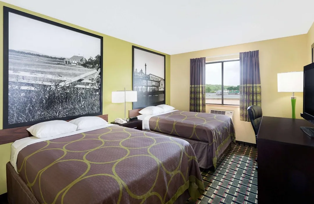 Super 8 By Wyndham Marietta-1