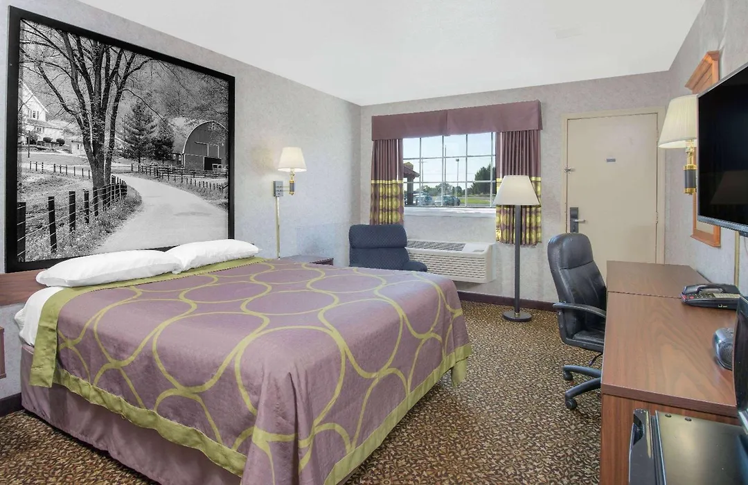 Super 8 By Wyndham Ashland-1