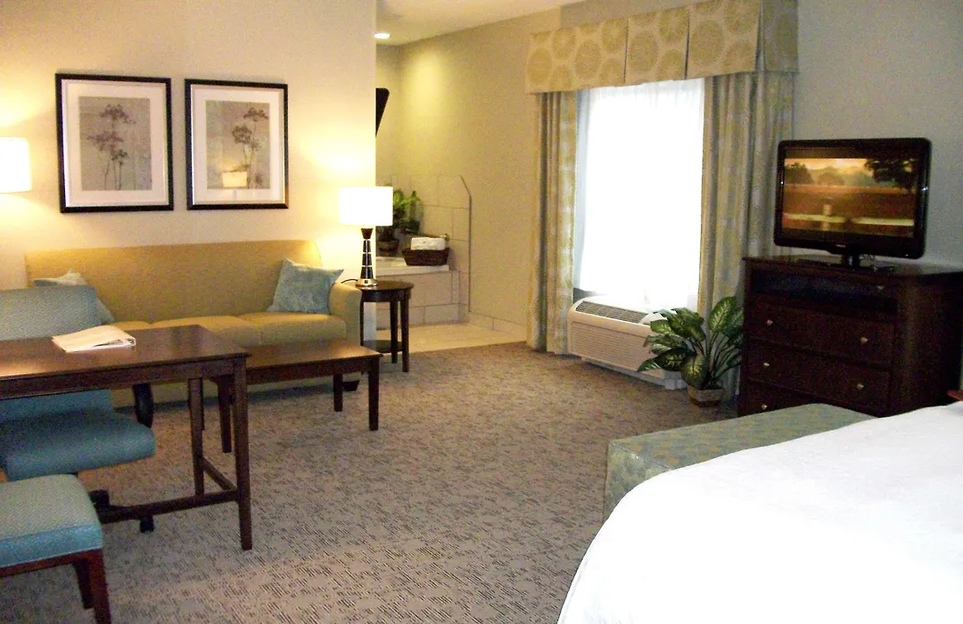 Hampton Inn & Suites Manteca-1