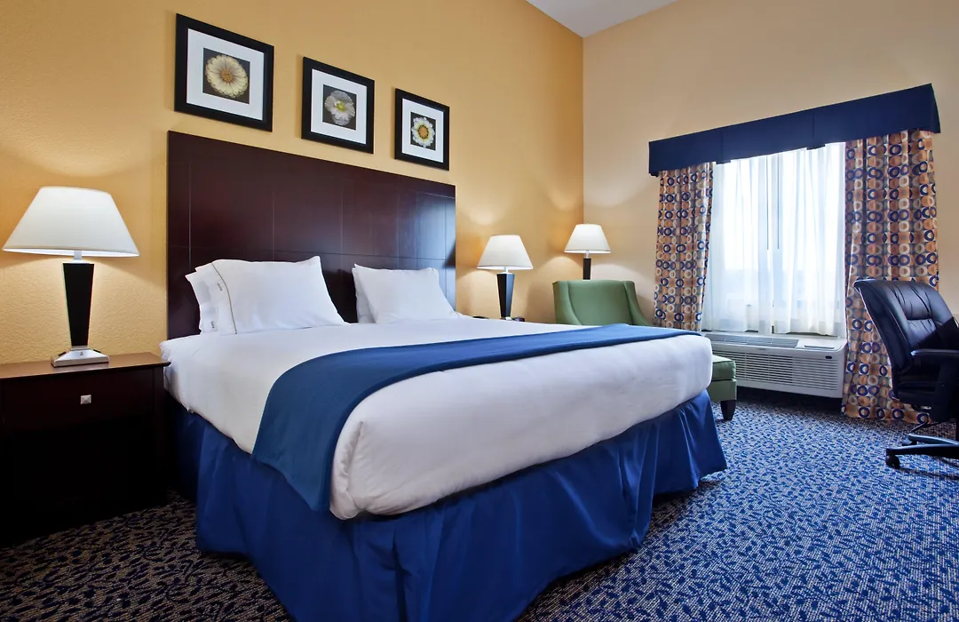 Holiday Inn Express & Suites Akron Regional Airport Area By Ihg-1