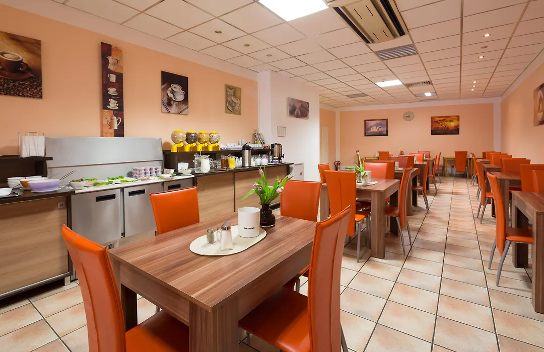 Alper Hotel am Potsdamer Platz-1