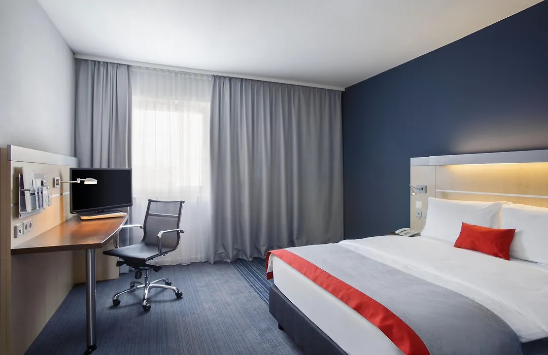 Holiday Inn Express Frankfurt Messe By Ihg-1