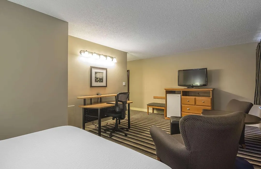 Quality Inn West Edmonton-1
